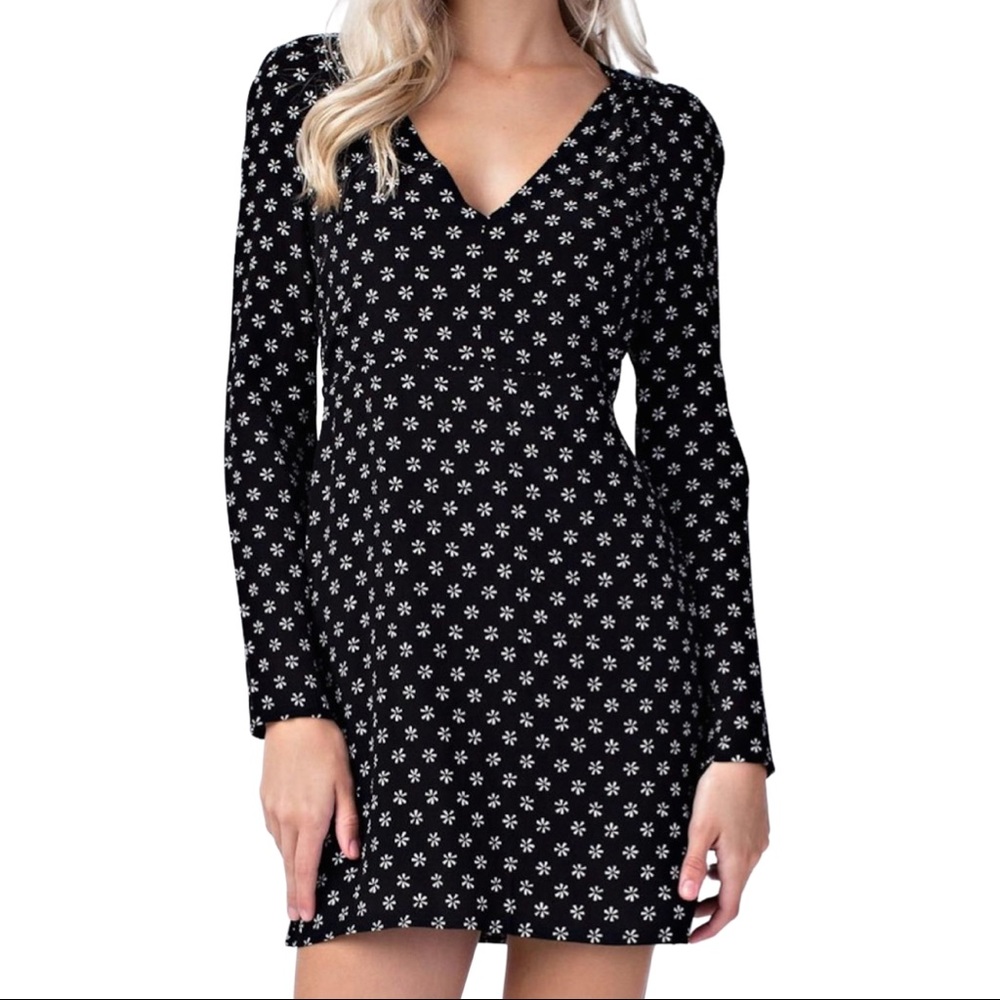 HONEY PUNCH long sleeve Flower Print V-Neck